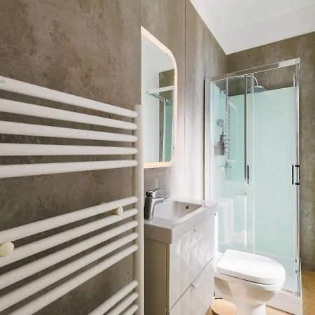 Le Croizat 9. Parking. Clim. Buanderie Apartment